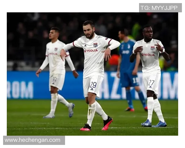 巴黎圣日耳曼对阵昂热的精彩对决分析与赛前预测